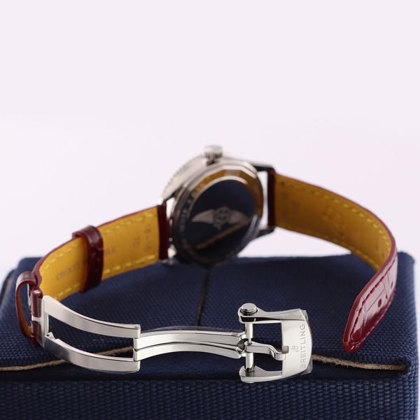 Breitling Navitimer Automatic 35 A17395